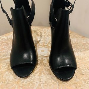 Ralph Lauren booties size 8.5